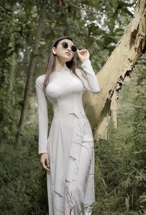 Top Vietnamese Busty Girls Boobs In Traditional Dress Women