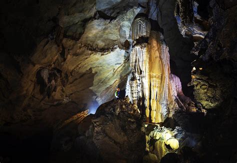 ﻿discovering Cha Loi Cave In Quang Binh