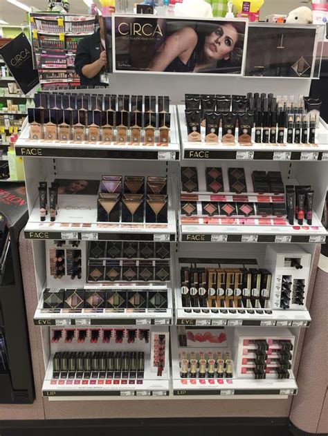 New Makeup Line At Walgreens Loja De Cosméticos Decoração De Loja