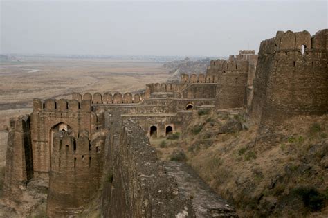 12 Unbelievable Historical Places In Pakistan You Never Knew About