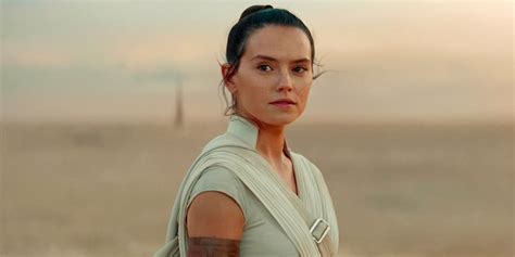 Star Wars Book Excerpt Reveals More About Reys Parents