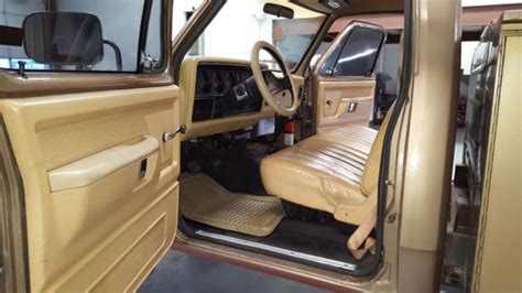1989 Dodge D250 Power Wagon Utility Truck 4x4 34 Ton Ram For Sale