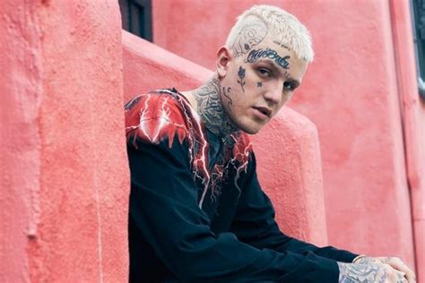 Why Dead Rapper Lil Peep Was An Icon For Millennial Style Style