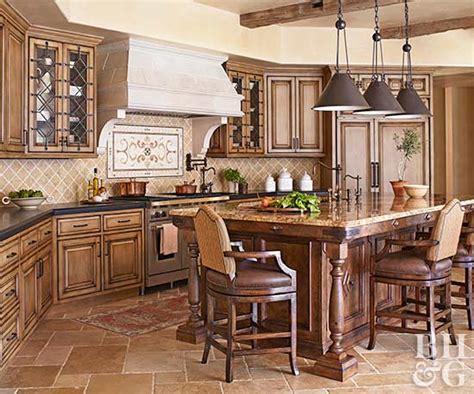 With this colorful but not overpowering combination, your kitchen can offer a bright and inviting atmosphere for both cooking and hosting guests. Tuscan Kitchen Decor | Better Homes & Gardens