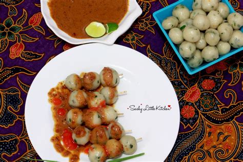 Bahan bumbu kacang untuk resep cilok daging bumbu kacang. Cilok - Bali Food Blogger: Resep dan Review by Sashy Little Kitchen