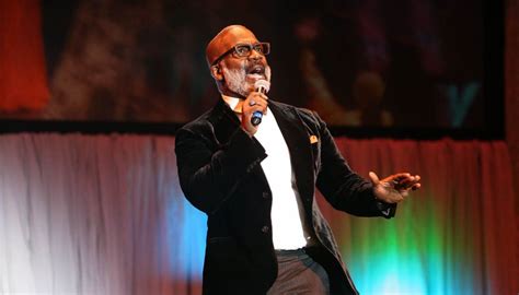 Bebe Winans Performs Live At The 2017 Lamplighter Awards Video The