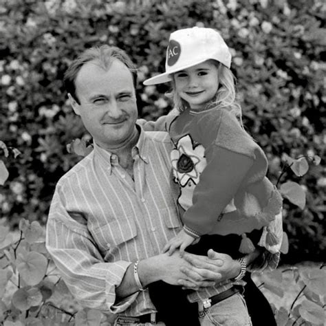 Conmovedora La Carta De Amor De Lily Collins A Su Padre Phil Collins