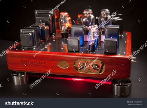 Vacuum Tube Stereo Amplifier Hi End Stock Photo 249250594 Shutterstock