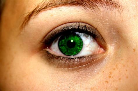 Emerald Green Athanasias Eye Color My Book Pinterest