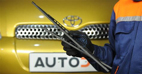 How To Change Front Windshield Wipers On Toyota Yaris P1 Replacement