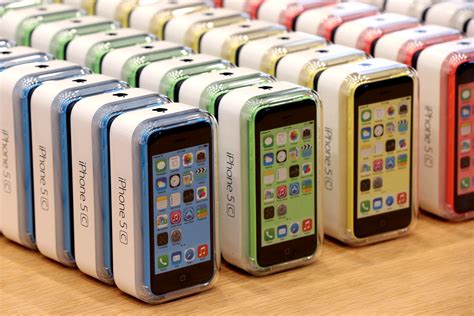 Apple Cuts Orders For Iphone 5c