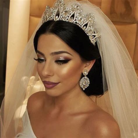 Wedding Makeup Looks For 2019 Wedding Estates