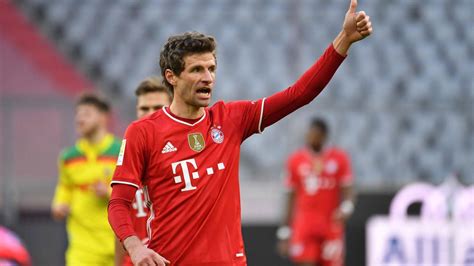 Thomas müller ist wieder in münchen. Thomas Müller gibt dem Spiel des FC Bayern gegen Köln die ...