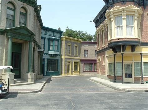 Filming Locations Of Chicago And Los Angeles Gilmore Girls Season 5