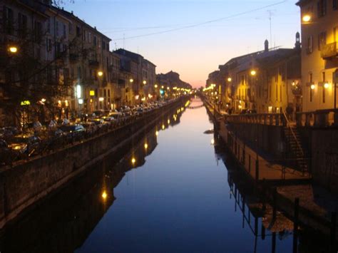 Navigli, milano şehrini keşfederken önemli bir noktada. Navigli - Wikipedia