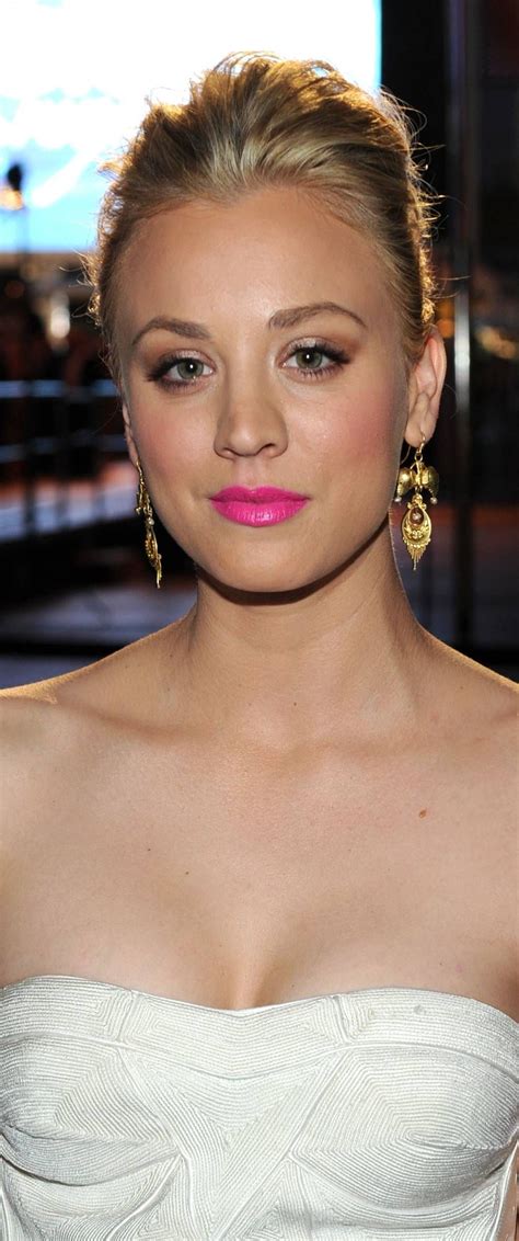 Love The Make Up Love Love This Lip Color Kaley Cuoco Prom Makeup Pink Prom Makeup