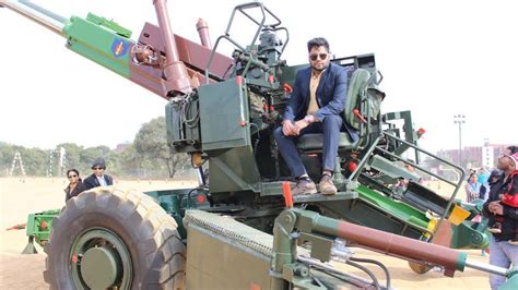 ‘desi Bofors To Be First Showcased In Republic Day Parade Latest