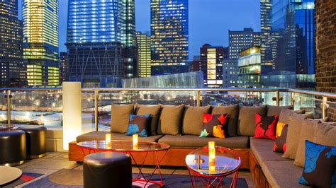 The 50 nyc bars you need to drink in before you die. W Downtown Rooftop-Bar | Loving New York