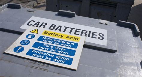 A battery that refuses to take a charge is one sign of a bad ground. What Are the Symptoms of a Bad Car Battery? | Reference.com