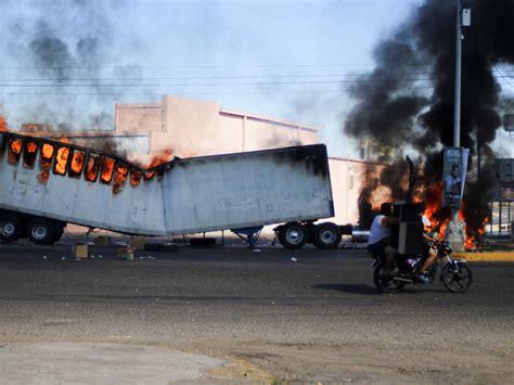 Violence Hits A Mexico Cartel Stronghold As The Son Of El Chapo Is Captured Npr