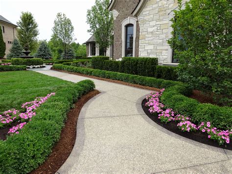 10 Best Front Yard Landscaping Inspirations Dhomish