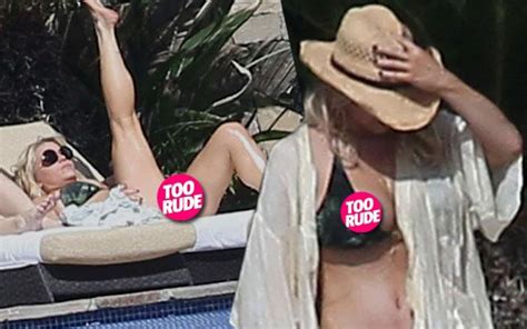 Bikini Clad Jessica Simpson Suffers Nip Slip Flashes Her Crotch On