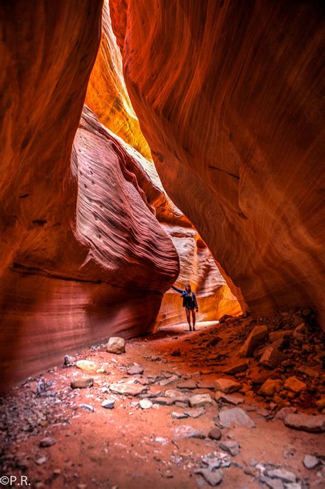 Peekaboo: A Slot Canyon Adventure in Kanab including an Awesome Hummer Tour - Gate to Adventures