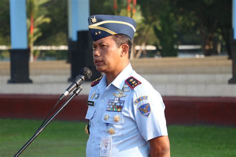 Gubernur Aau Totalitas Dalam Melaksanakan Tugas Akademi Angkatan Udara