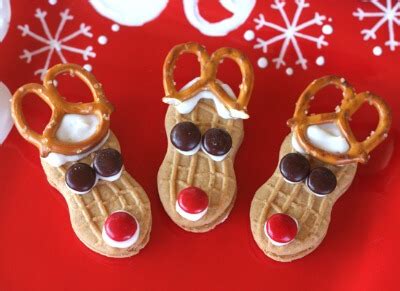 Your guests arrive but christmas dinner is not quite ready yet. 4 Easy Christmas Treats To Make And Give