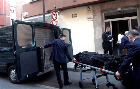 La Policía Busca A La Expareja De Una Mujer Hallada Muerta En Gijón