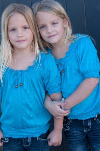 Carolyn And Campbell Rose Wonder Twins A Day In Life Days Of Our Lives