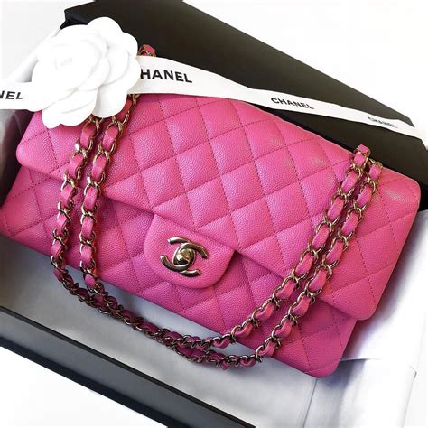 Choosing The Perfect Handbag Thats Suitable For All Season Pink