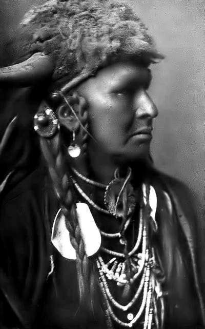 Buffalo Hump Comanche Chief Buffalo Head Dress 09  Native American Images Native North
