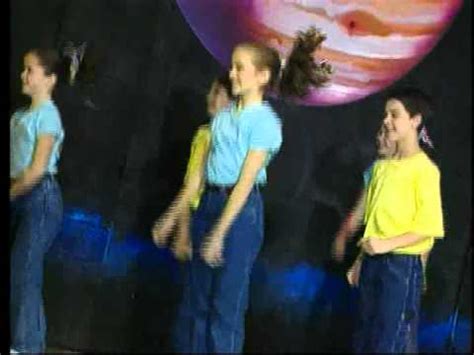 Just dance now is a mobile app which was developed and released by ubisoft and is part of the just dance franchise. Gonna Make You Sweat (Everybody Dance Now) - YouTube