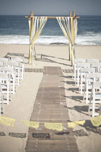 Wedding Trends The Altar Aisle Runner Wedding Beach