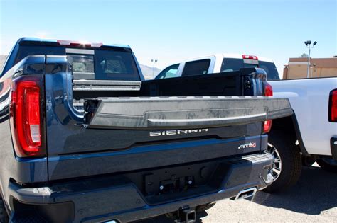 Check Out The Gmc Sierra Multipro Tailgate In Action Video Gm Authority