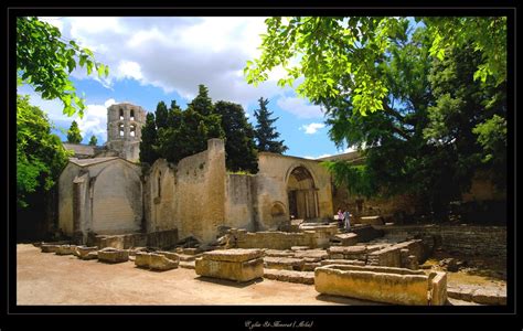Église St Honorat et les Alyscamps Arles Bouches du R Flickr