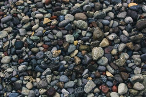 High Res River Stone Texture Picture — Free Images