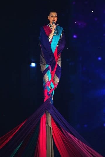 Nov 11 Photo Brief Miley Cyrus Shocks At European Music Awards Chile