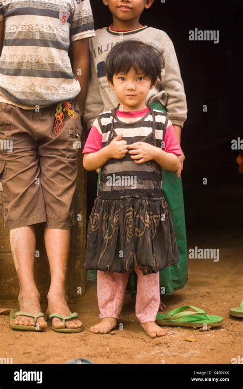 Myanmar Shan State Girl Hi Res Stock Photography And Images Alamy