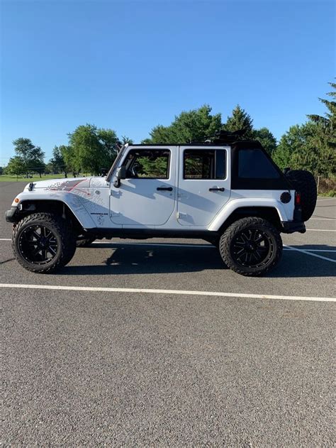 Jeep Wrangler Unlimited Automatic Soft Top
