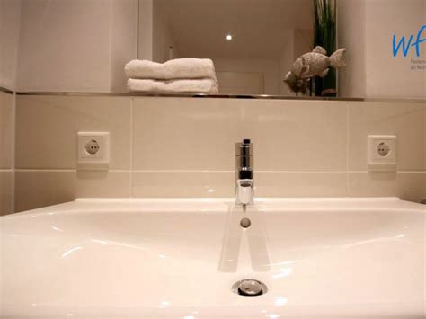 Wie sie die bodenfläche maximieren können, selbige elemente im badezimmer neben den grundlegenden dingen (waschbecken, wc, dusche) zu finden sind und wie jene alles so positionieren, falls dies möglich ist maximaler komfort und sicherheit. Ferienwohnung Haus Anna 170006, Deutschland, Nordsee ...