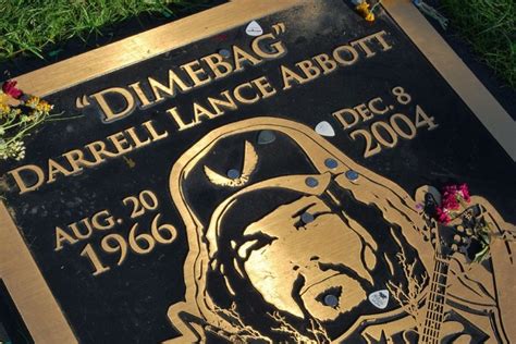 Grave Of Dimebag Darrell And Vinnie Paul Arlington Texas