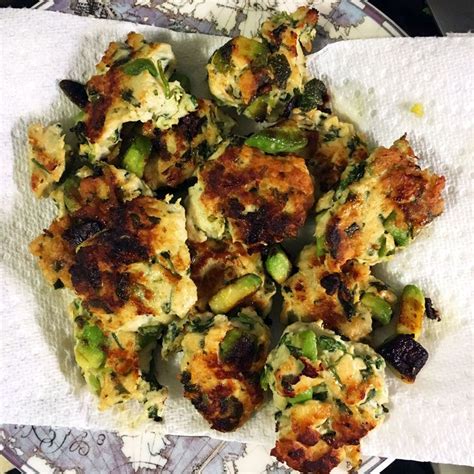 When hot, add the onion, carrots, and celery. Guacamole Stuffed Chicken Nuggets (AIP, Paleo) — The ...