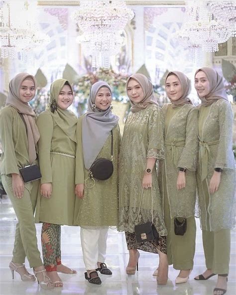 Kebaya Bridesmaid Muslim Kebaya Dress Bridesmaid Muslim Inspirasi Kebaya Bridesmaid Muslim