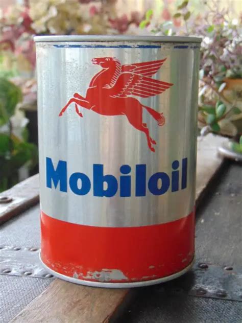 Vintage Mobiloil Motor Oil Empty Quart Tin Can Flying Pegasus New York