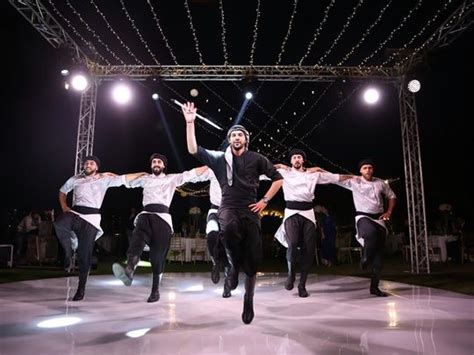 Watch Dabke In Dubai Arab Expats Share Their Love For The Levantine Folk Dance Friday Art