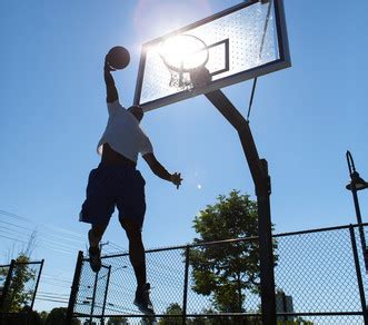 Durch gezieltes sprungkrafttraining lässt sich die leistung in vielen sportarten erheblich verbessern. Sprinttraining - Die eigene Geschwindigkeit gezielt ...