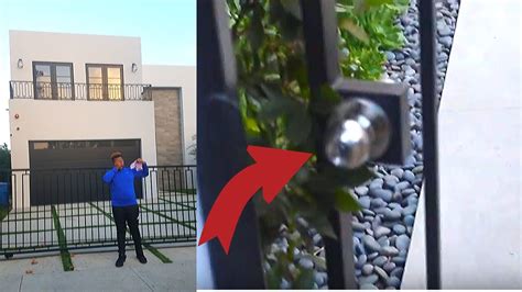 Jake Pauls Gate Was Open Sneaking Inside The Old Team 10 House
