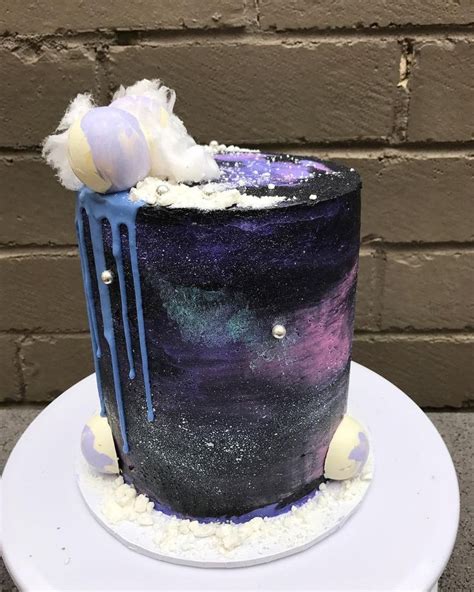 Galaxy Cake Buttercream Galaxy Desserts Galaxy Cake Cupcake Cakes